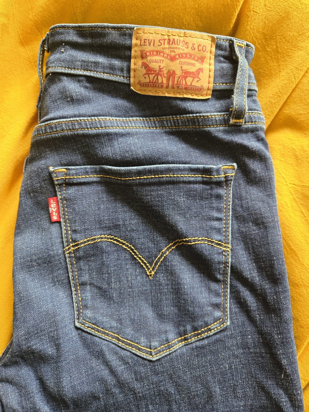 Levi's 721 High Rise Skinny Dark Blue Jeans